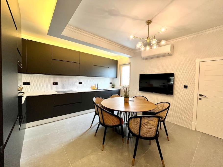 Beautiful 4-Bedroom Townhouse In Sliema Luaran gambar