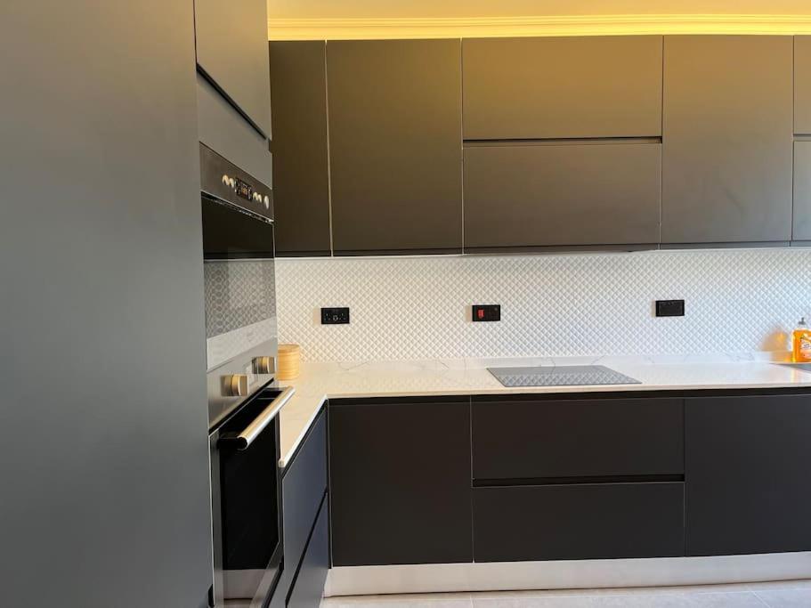 Beautiful 4-Bedroom Townhouse In Sliema Luaran gambar